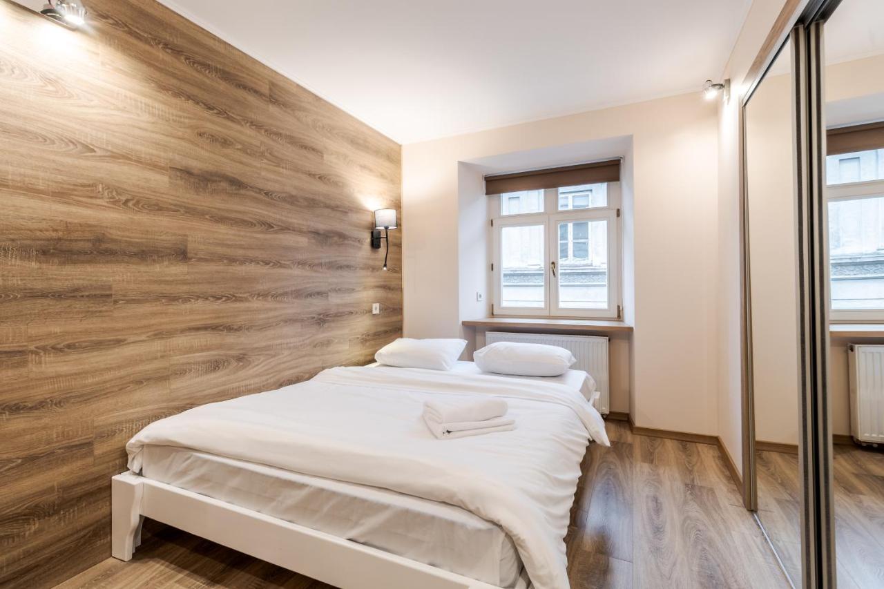 לבוב Staroevreyska Timber Apartment מראה חיצוני תמונה